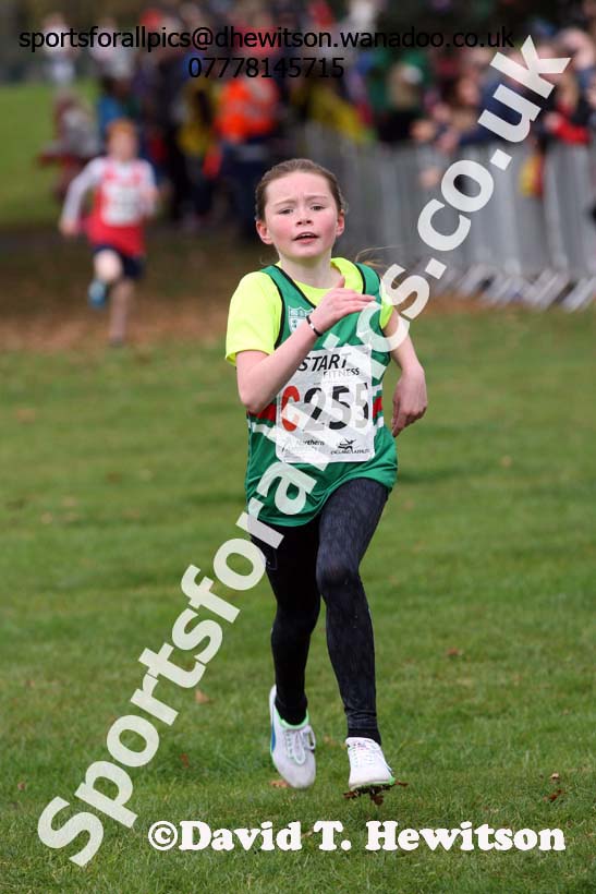 Girls under-11s Northern Cross Country Relays, Graves Park, Sheffield. Photo: David T. Hewitson/Sports for All Pics